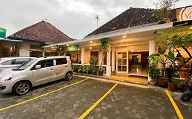 Parikesit Guest House