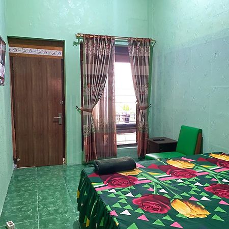 Parikesit Guest House Yogyakarta Bagian luar foto